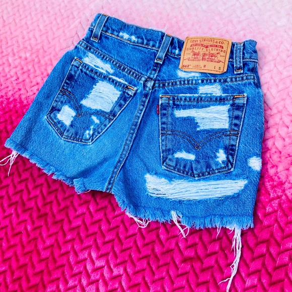 🌸Vintage 512 Levi's jean shorts